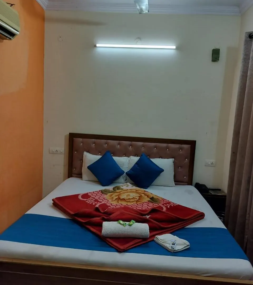 Hotel Holiday Inn Paradise Chandigarh India