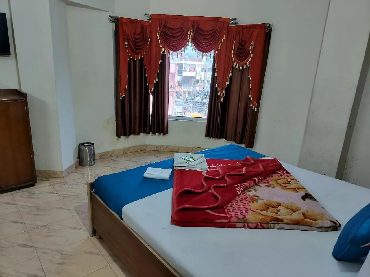 **  Hotel Holiday Inn Paradise Chandigarh India