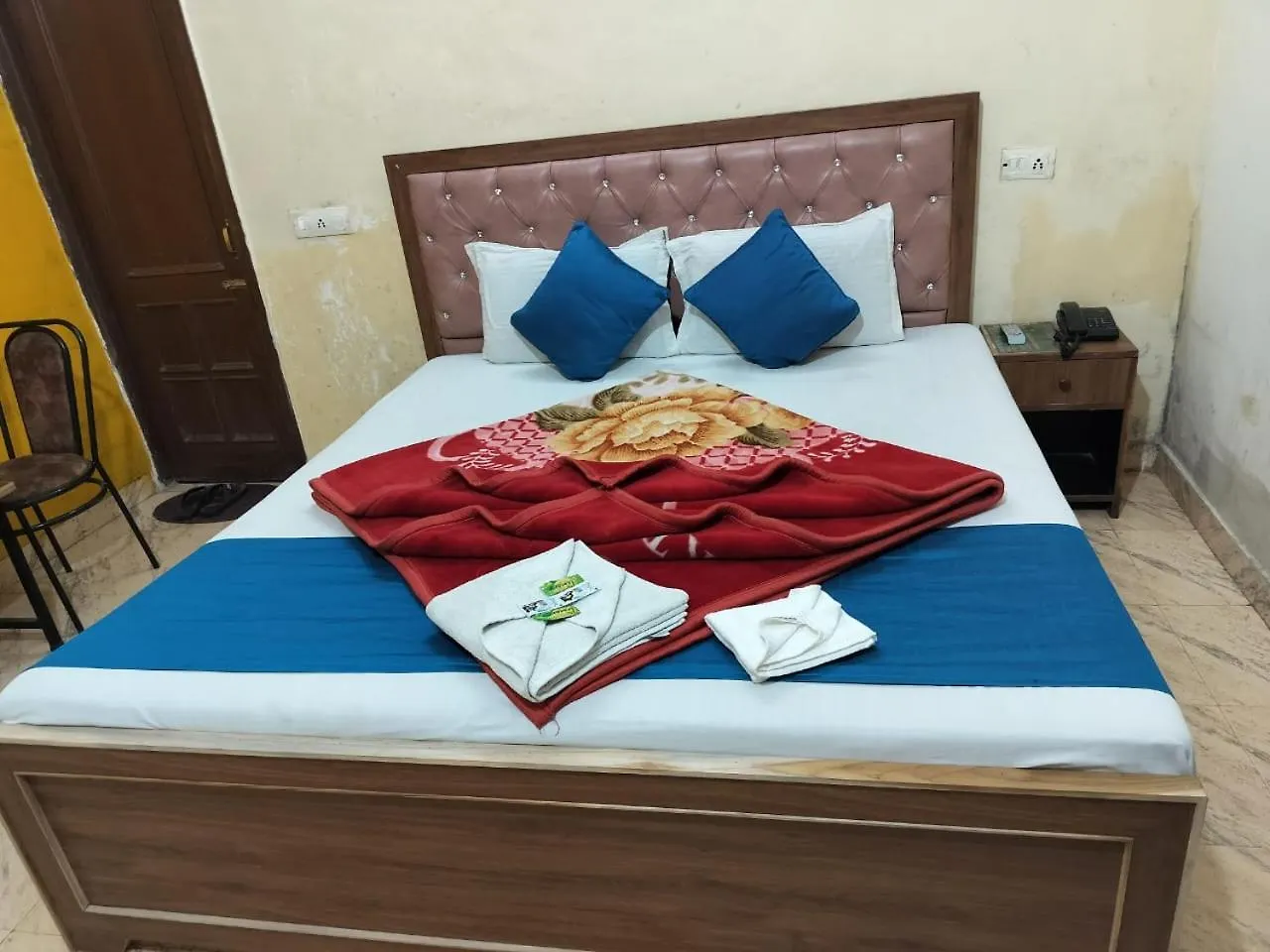 Hotel Holiday Inn Paradise Chandigarh