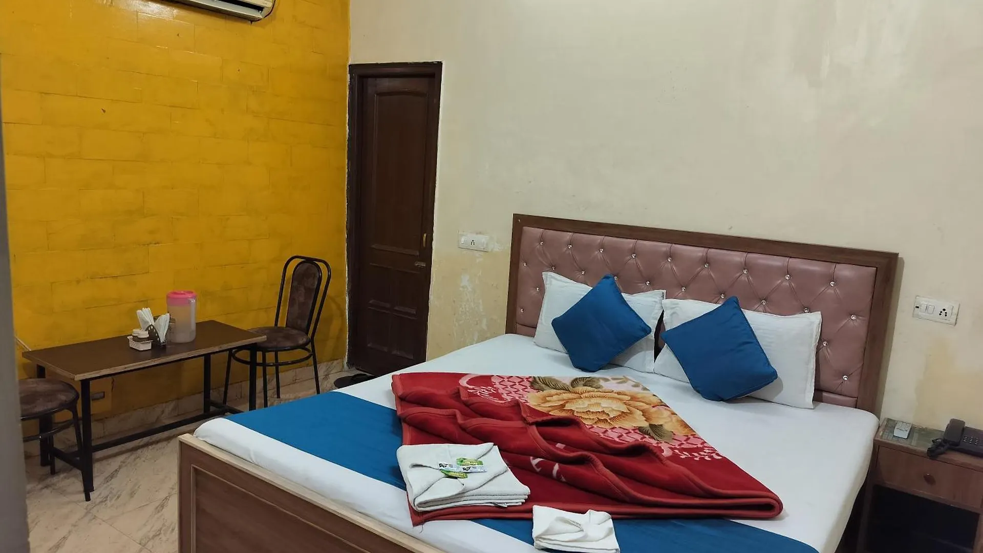 Hotel Holiday Inn Paradise Chandigarh
