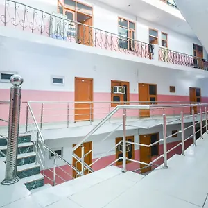Spot On 36686 Hotel Om Shanti Palace Chandigarh