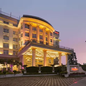 4* Отель Ramada Plaza By Wyndham, Zirakpur